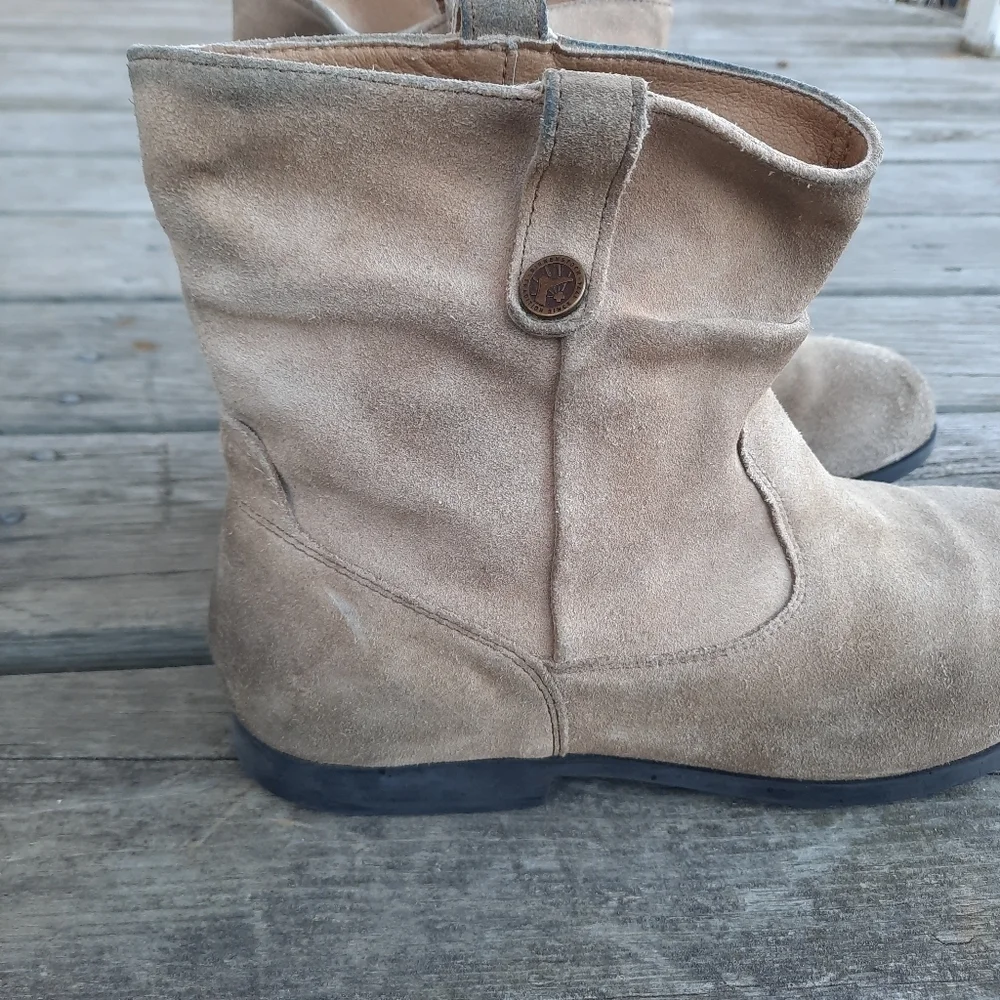 Birkenstock Sarnia beige suede leather slouch ankle boots size 9-9.5/EU 40